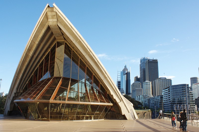 2009-11-06 22-06-02_2.jpg - ...hier mit Skyline...